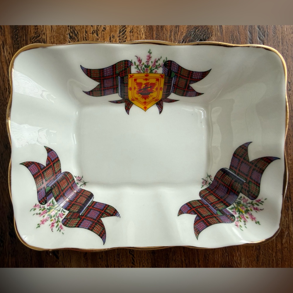 Royal Albert Scottish Tartan
Series Trinket dish